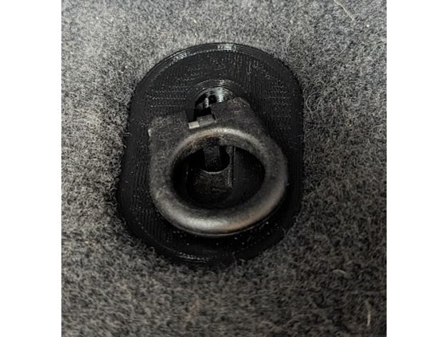 Jeep Grand Cherokee WK Bagaj Zemin Sabitleme Plakası (Sadece plastik parça soru sorabilirsiniz)