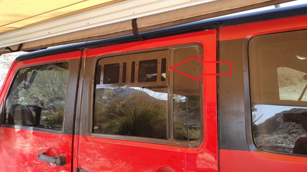 Jeep Wrangler Ek Pencere Plastiği ABS Baskı 00664