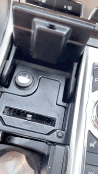 Jaguar XF X250 iPhone telefon tutucu sağdan direksiyon uyumlu – 3D baskı ürünüdür