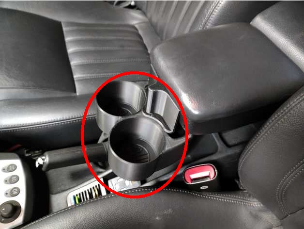 Alfa Romeo 156 makyaj kasa için bardaklık (Sadece plastik parçadır soru sorabilirsiniz)