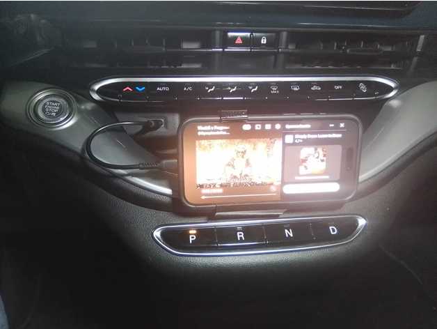 Fiat 500 Elettrica Iphone 15 Tutucu
