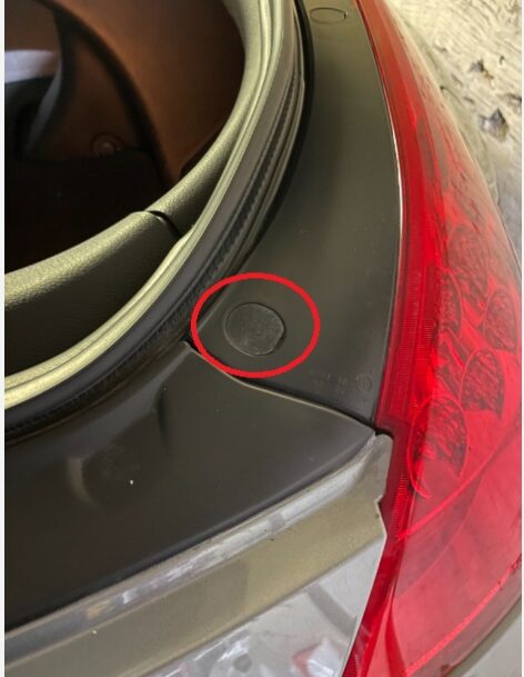 Nissan Bagaj Plastiği Tıpaları 4 adet ABS Baskı 00288