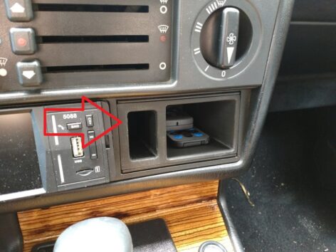 Mercedes W463 G Ön Göğüs Tepsisi ABS Baskı 00727