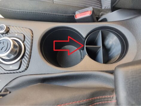 Mazda 3 Bardaklık Organizer ABS Baskı 00744