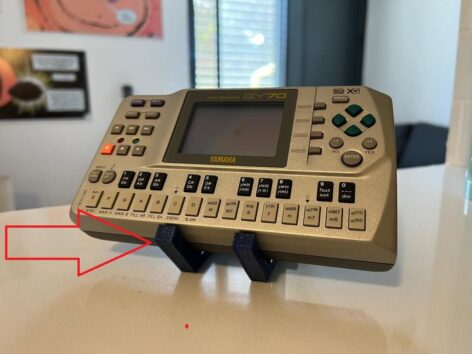 Yamaha QY70 Standı ABS Baskı 01106