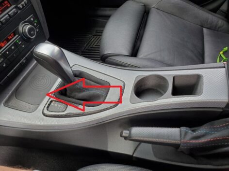 BMW E90 Kablosuz Telefon Şarj İstasyonu Braketi ABS Baskı 01480