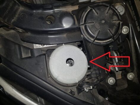 BMW 1 Serisi (F20) için uzun far kapağı ABS Baskı 01503