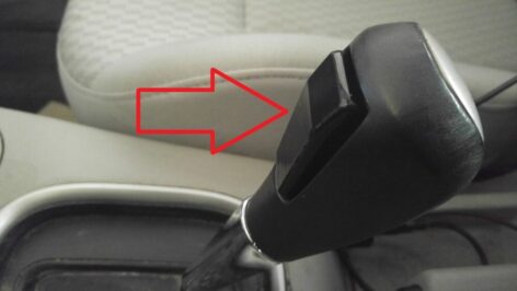 Chevrolet Cobalt 2006  Otomatik Vites Düğmesi ABS Baskı 01548