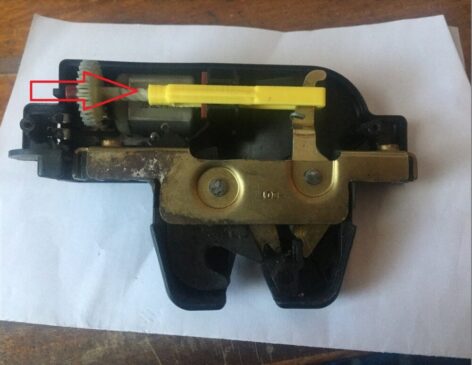 Citroen C5 Arka Bagaj Kilidi İçi Plastik Braket ABS Baskı 01594