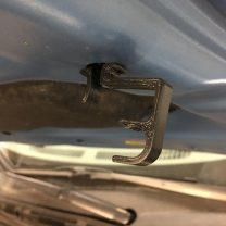 Nissan Leaf Kaput Demiri Tutma Braketi ABS Baskı 00849