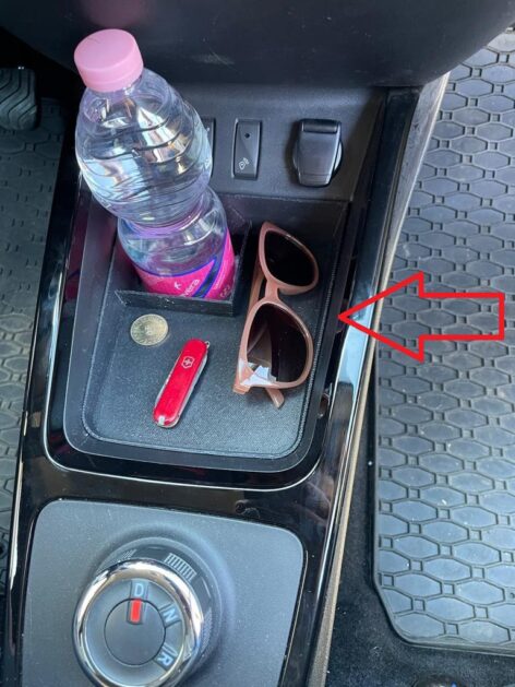 Dacia Spring Orta Konsol Organizer ABS Baskı 00997 - Görsel 4