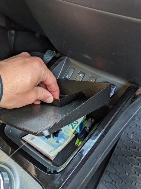 Dacia Spring Orta Konsol Organizer ABS Baskı 00997