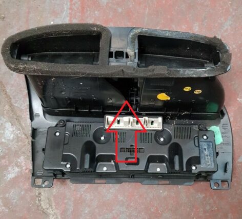 Dacia Spring Orta Konsol Organizer ABS Baskı 00997 - Görsel 2