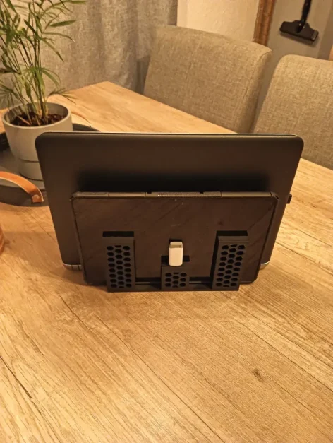 Dizüstü bilgisayar tablet telefonu ve USB