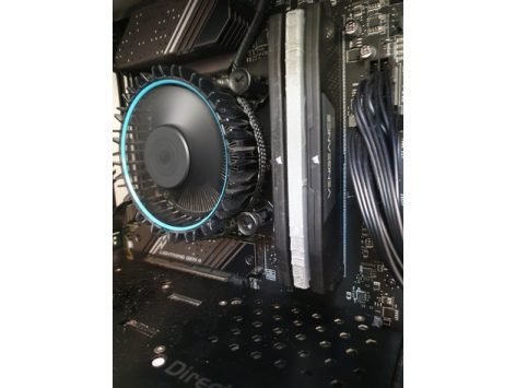Corsair kasa ddr5 ram arası plastik