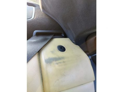 BMW E46 Coupe arka emniyet kemeri kapak itme pimi - Görsel 6