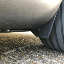 Toyota MR2 çamurluk altı braketi 2