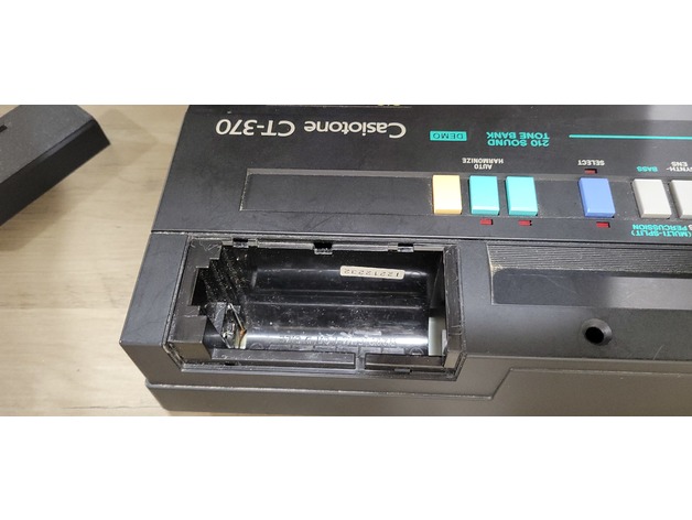 Casiotone CT 370 Pil Kapağı - Görsel 4