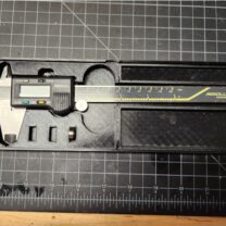 6in Mitutoyo kaliperleri için Gridfinity Tepsi