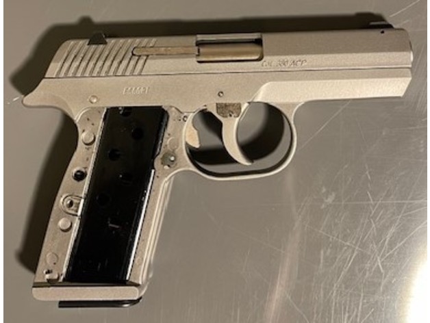 Escort 380 kenar plastiği