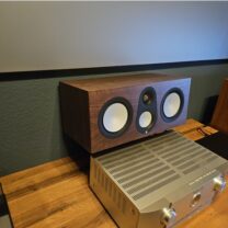 Orta Hoparlörler için Açılı Duvar Montaj Braketleri