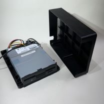 3 5 Disket Sürücü Muhafazasında USB Bağlantısı