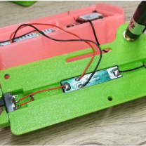 Sürgülü Anahtarlı 18650 Pil Tutucu