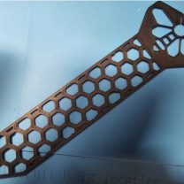 Çivili Arı Pasta Süsü