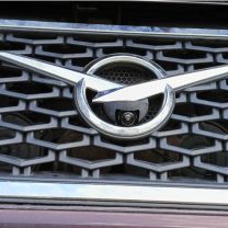 UAZ Patriot İçin Ön Kamera Kapağı