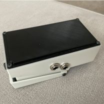 Boss gitar pedalı arka plaka