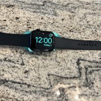 Apple Watch Şarjlı Masaüstü Saat Dock’u