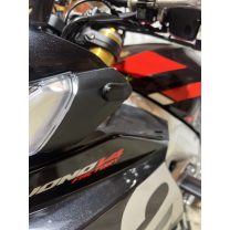 Aprilia Tuono V4 Sinyal Kapatma Plakası