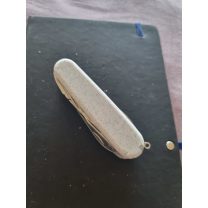 91mm Victorinox Ölçekleri Ekstra Slotlarla SAK