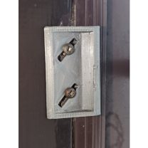 Ekran Kapısı Darbe Plakası Tutucu